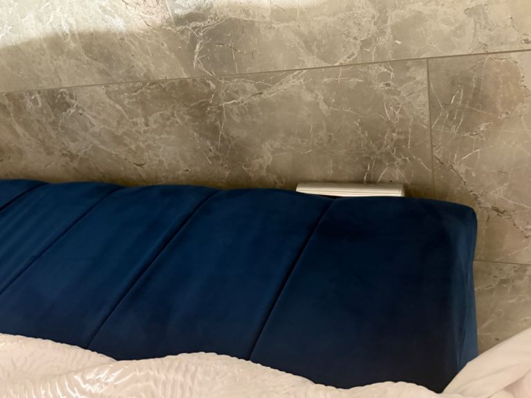 King size bed