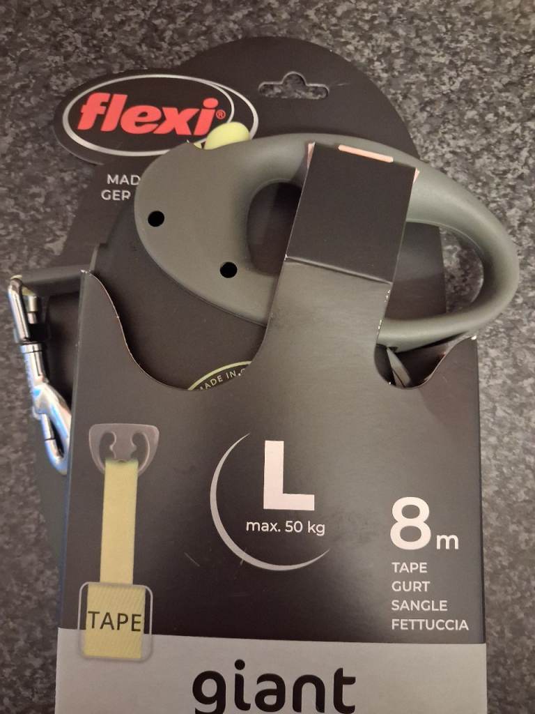Flexi dog lead 