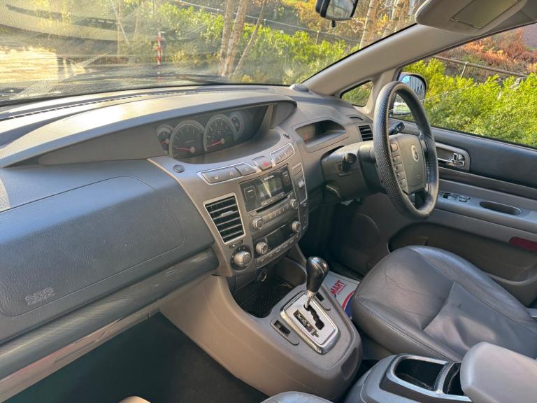 2014 SSANGYONG RODIUS TURISMO 2.0 E-XDI T-TRONIC AUTOMATIC 4WD 7 SEATER 5dr GREY