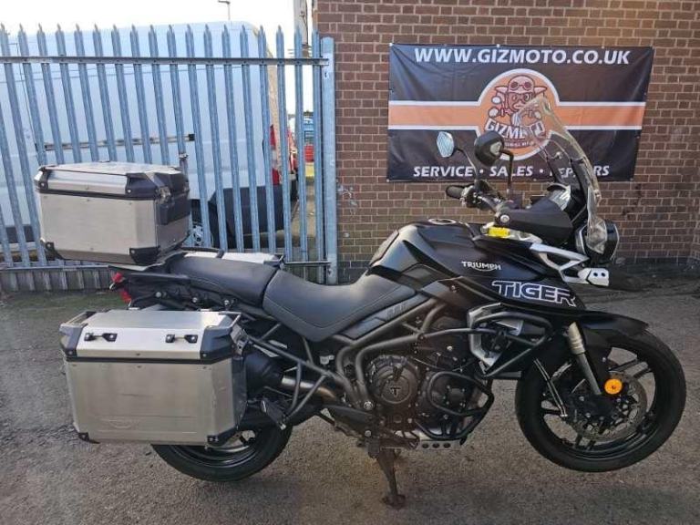 Triumph Tiger 800 XR-T '2019' LOWERED / FSH / HEATED GRIPS / SEAT / 13954 miles