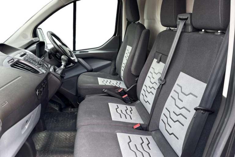 2018 Ford Transit Custom 290 Limited L1 SWB 2.0 TDCi 128ps Low Roof, AIR CON, CRUISE CONTROL Manu...