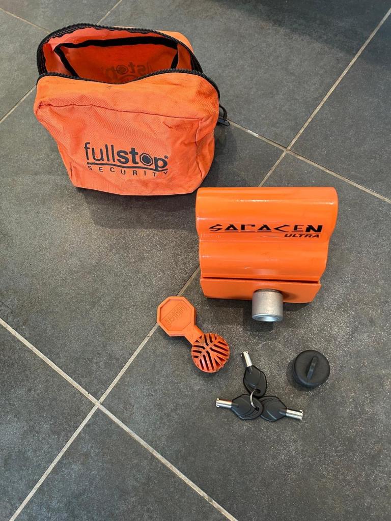 Fullstop Saracen high security caravan hitch lock