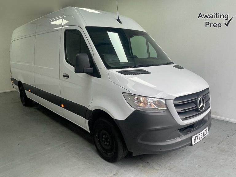 2023 Mercedes-Benz Sprinter 3.5t H2 Premium Van PANEL VAN DIESEL Manual