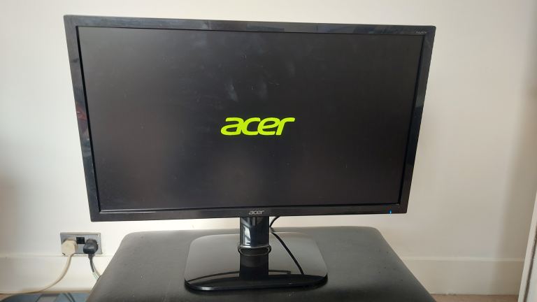 Acer 24" monitor + stand