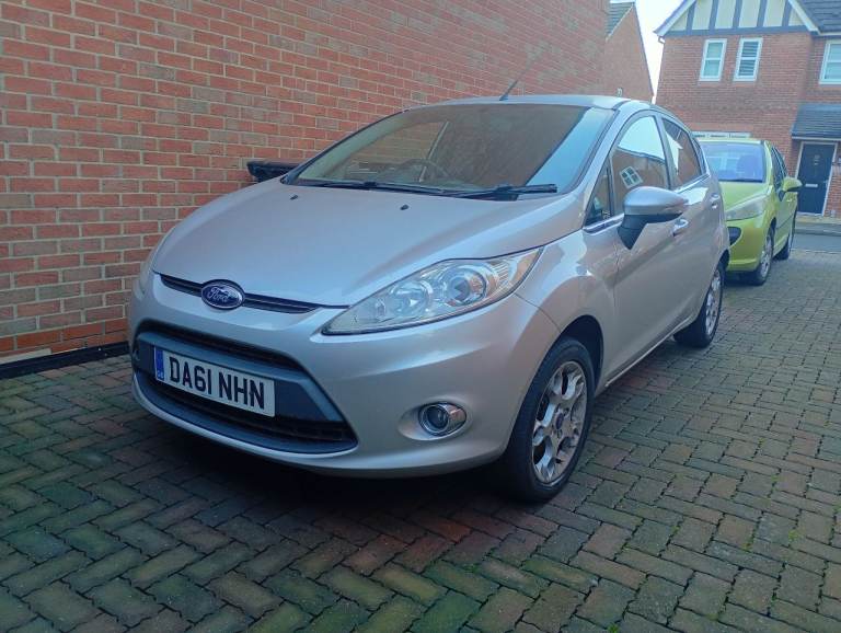 Ford, FIESTA, Hatchback, 2011, Manual, 1560 (cc), 5 doors