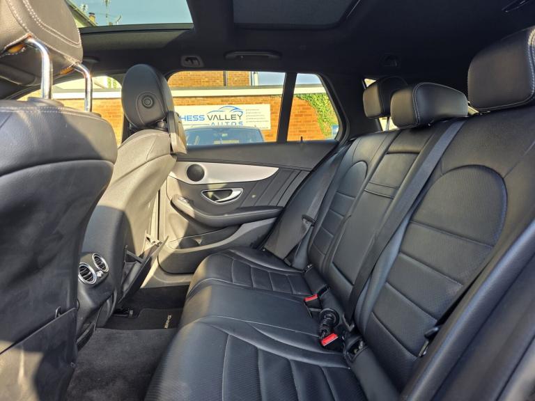 2015 Mercedes-Benz C Class 2.1 C220 BlueTEC AMG Line Estate 5dr Diesel Diesel