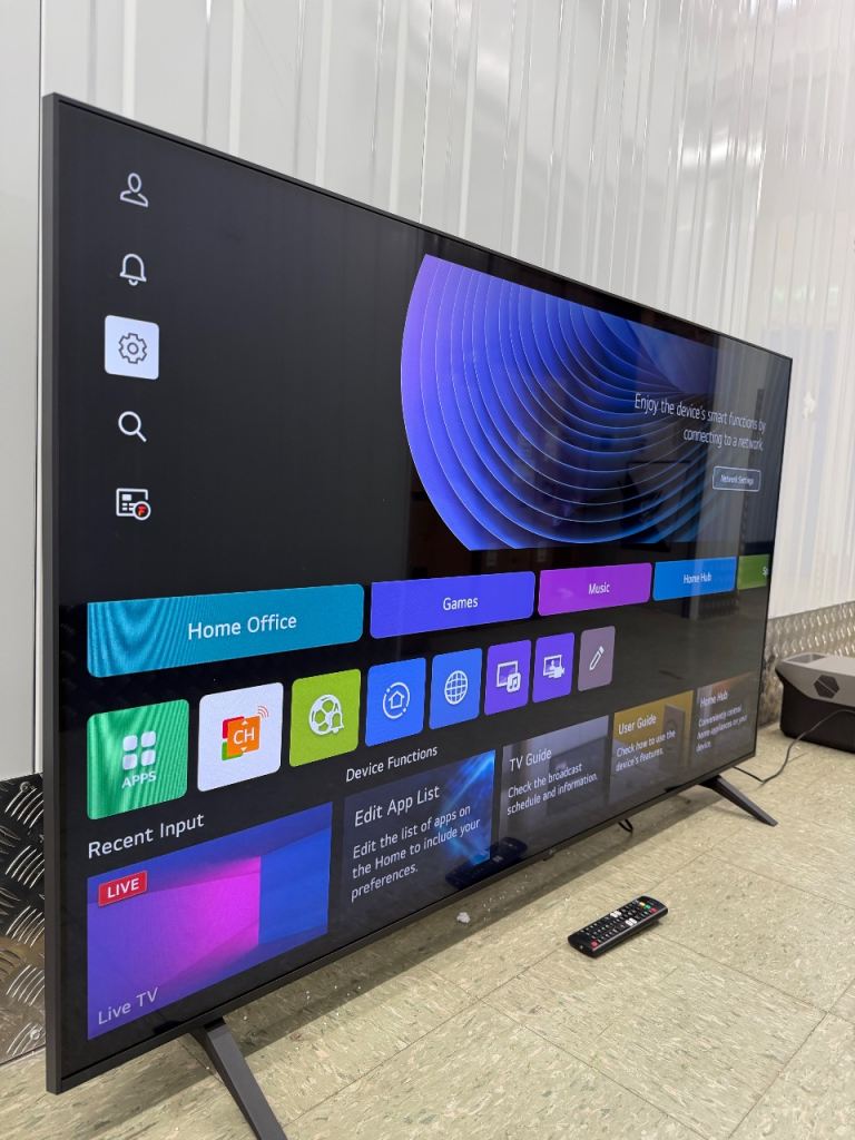 Like new 2024 Lg 65 Inch 4k HDR Smart Tv 