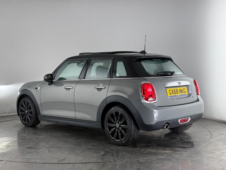 2019 MINI Hatch 1.5 Cooper Exclusive Euro 6 (s/s) 5dr HATCHBACK Petrol Manual