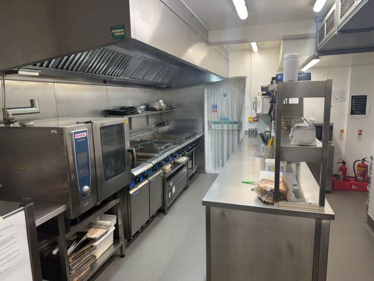 Kitchen for rent in Southend on Sea, Essex 