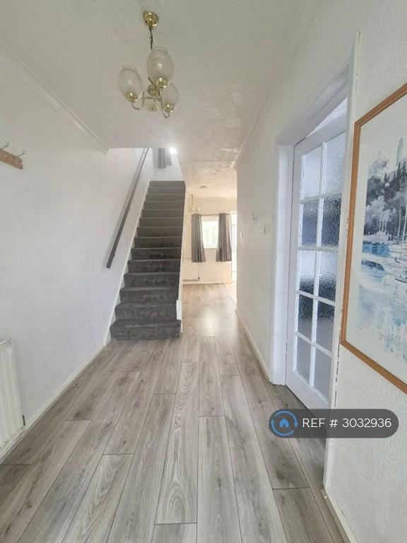 3 bedroom house in Bromycroft Road, Slough, SL2 (3 bed) (#3032936)
