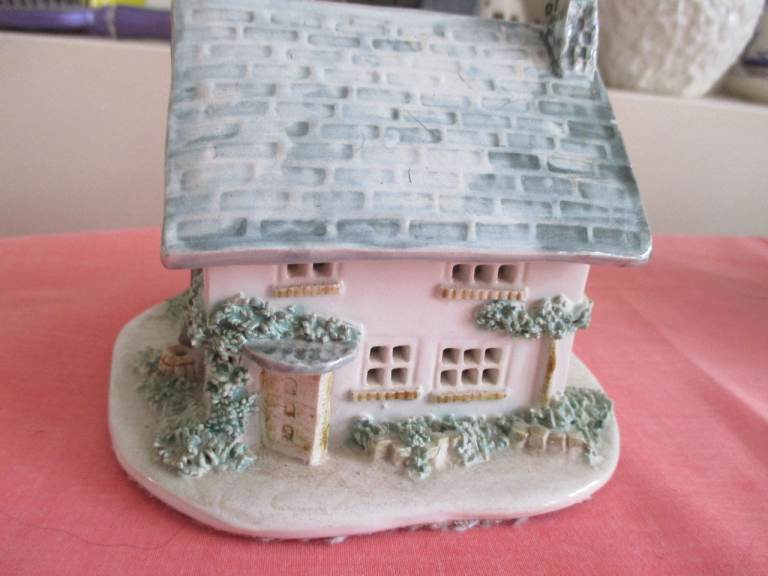 COTTAGE CRAFT HOUSE