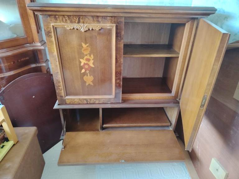 TV cabinet