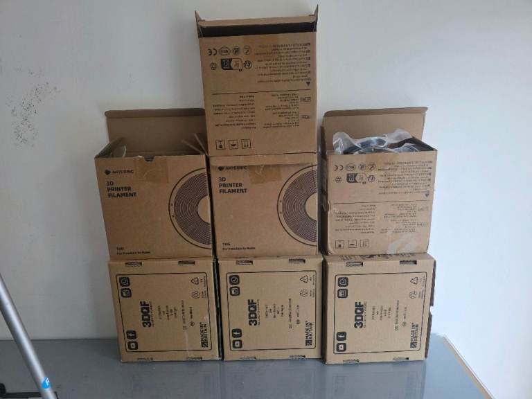 Anycubic Kobra Max 3D Printer – Barely Used + 8x 1kg Filament – £250