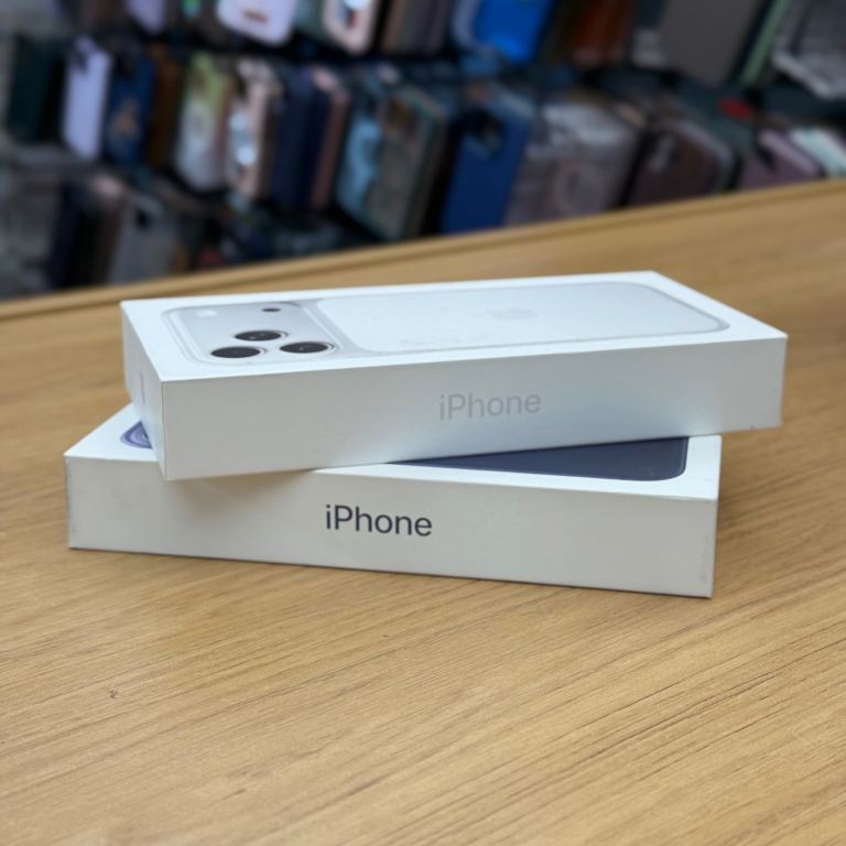 I Phone 17 pro max , 256 gb , unlocked 
