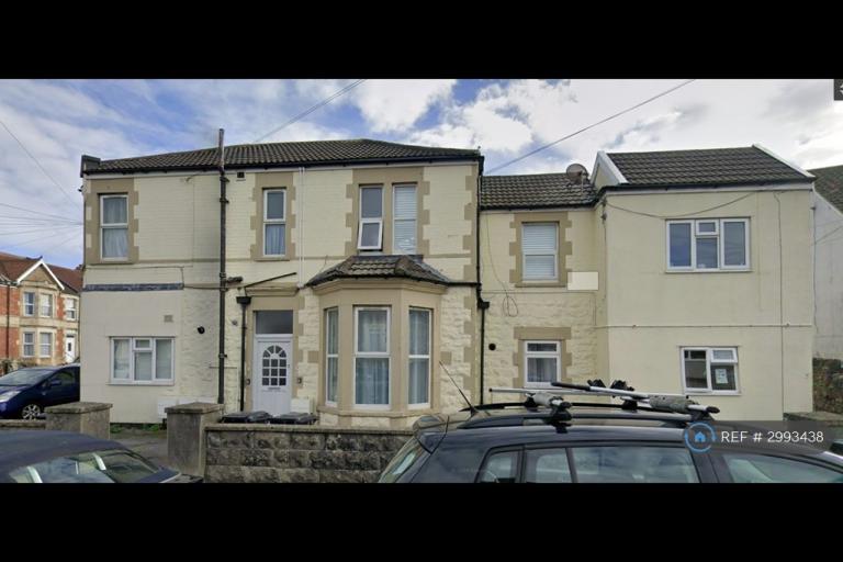 1 bedroom flat in Mendip Manor, Weston-Super-Mare, BS23 (1 bed) (#2993438)
