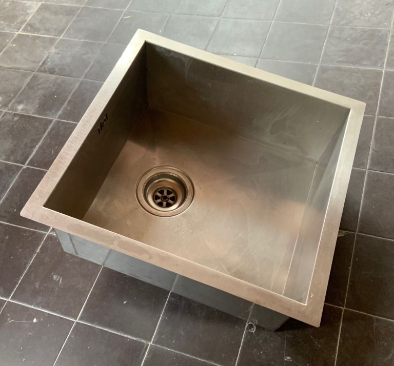 Stainless Steel Under/Over Counter Sink 38cm x 40cm x 17.5cm deep