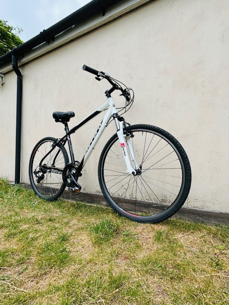 CARRERA BIKE IN EXCELLENT CONDITION BARGAIN