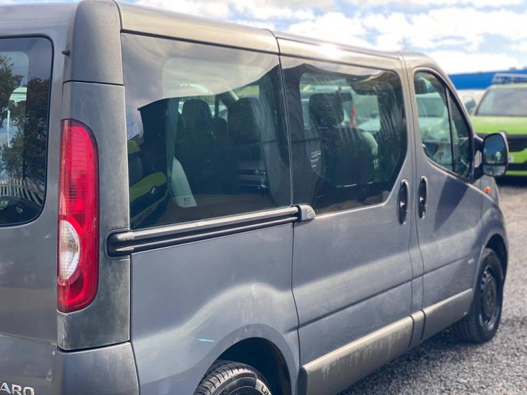 2011 Vauxhall Vivaro 2.0 2900 CDTi ecoFLEX 16v Combi FWD L1 H1 5dr MPV Diesel Manual