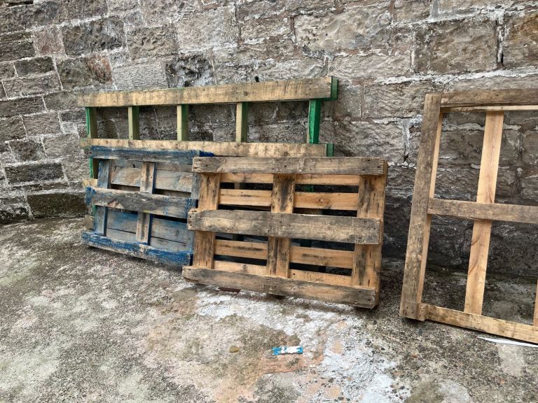Free pallets
