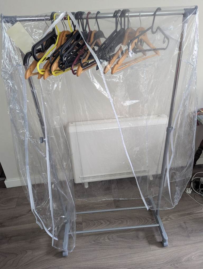 Clothes rack
