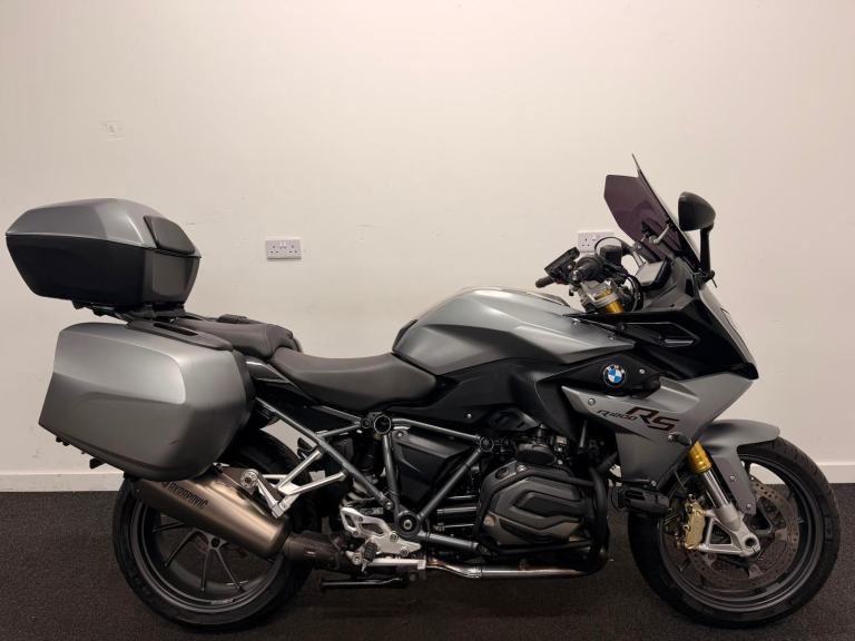 BMW R1200RS ** FULL LUGGAGE - AKRAPOVIC EXHAUST - DYNAMIC ESA ** 