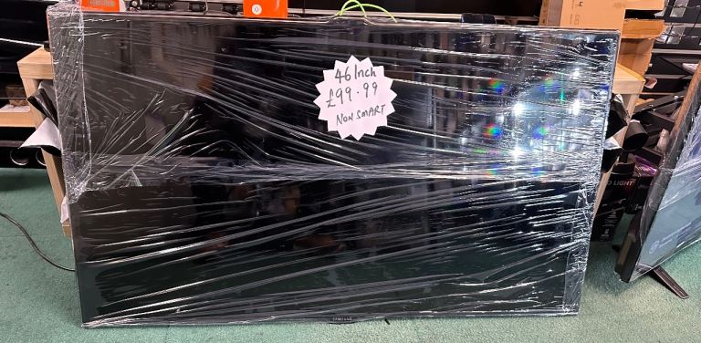  Samsung 46" LED TV | UE46ES7000U | NON-SMART