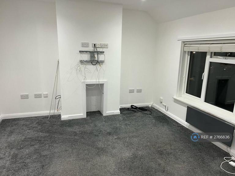 1 bedroom flat in Hereford Road, Weymouth, DT4 (1 bed) (#2766836)