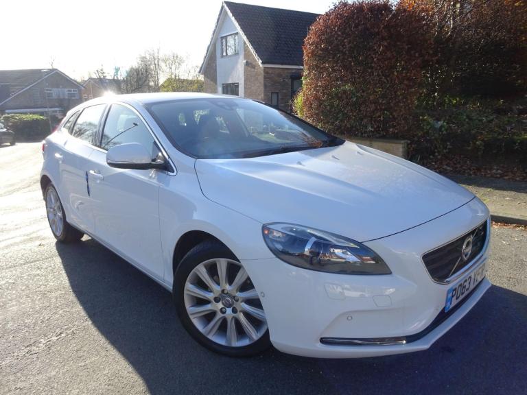 2013 Volvo V40 1.6 D2 SE Lux Nav Euro 5 (s/s) 5dr HATCHBACK Diesel Manual