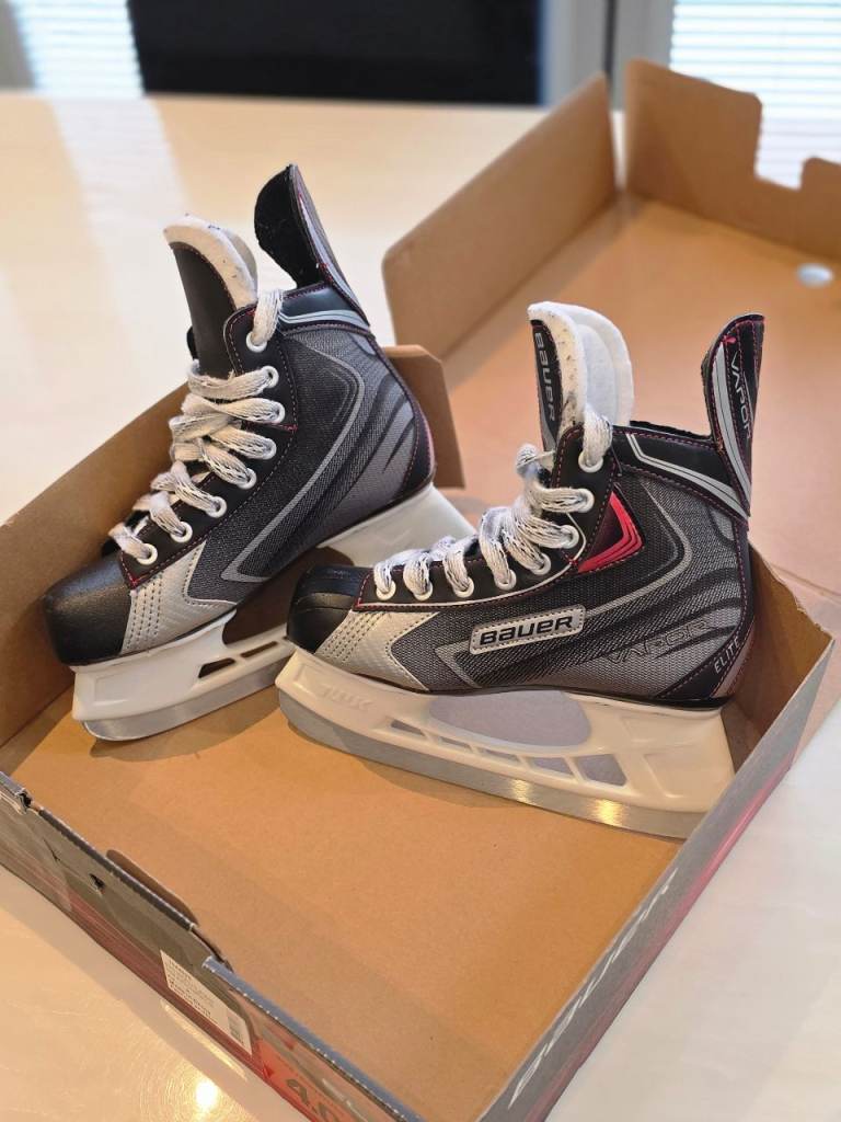 Bauer vapor x elite ice skates size 4.5 