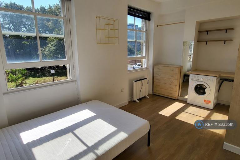 Studio flat in Rufford Street, London, N1 (#2833581)