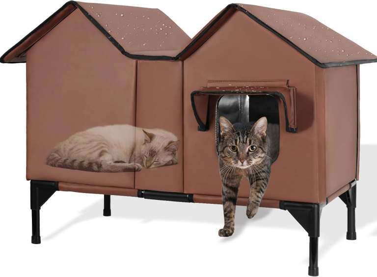 new in packaging - Extra Large Outdoor/Indoor Cat/small pet House