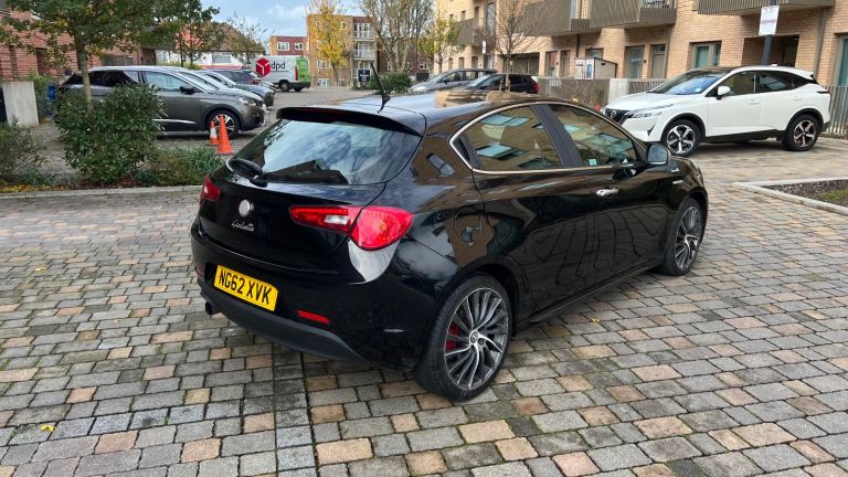 Alfa Romeo, 1.4L Sportiva Turbo Petrol GIULIETTA, Hatchback, 2012, Manual, 1368 (cc), 5 doors