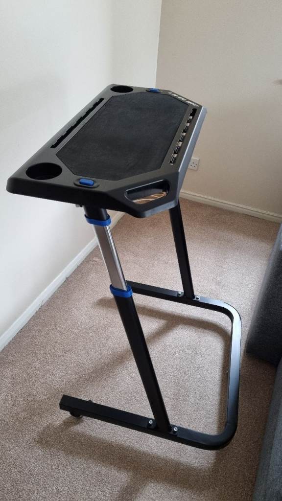 Lifeline training table