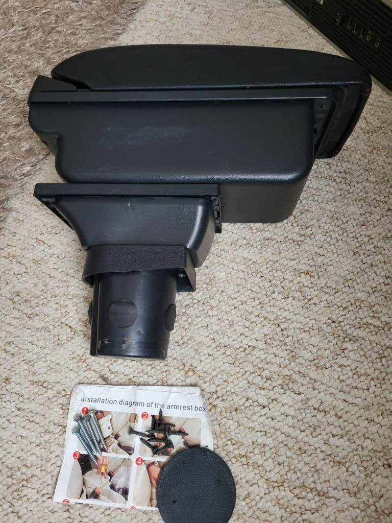 R50 Mini Cooper 2005 Centre Console black Arm Rest Good condition