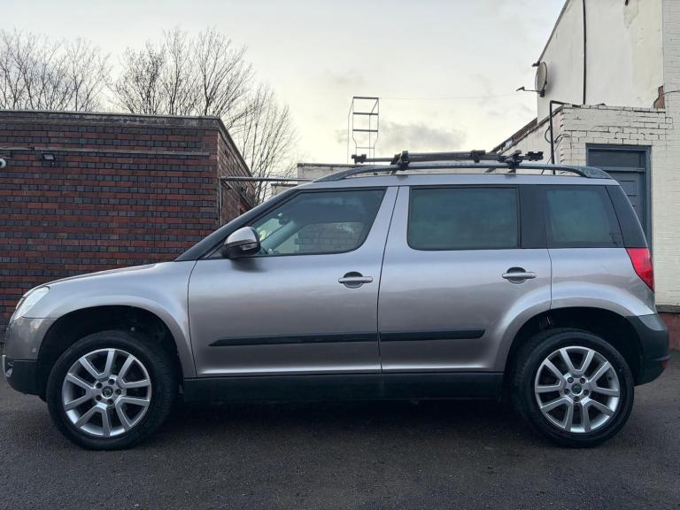 2010 Skoda Yeti 2.0 TDI CR Elegance 4x4 5dr HATCHBACK DIESEL Manual