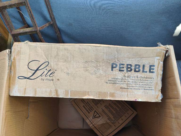 Pebble lite spa