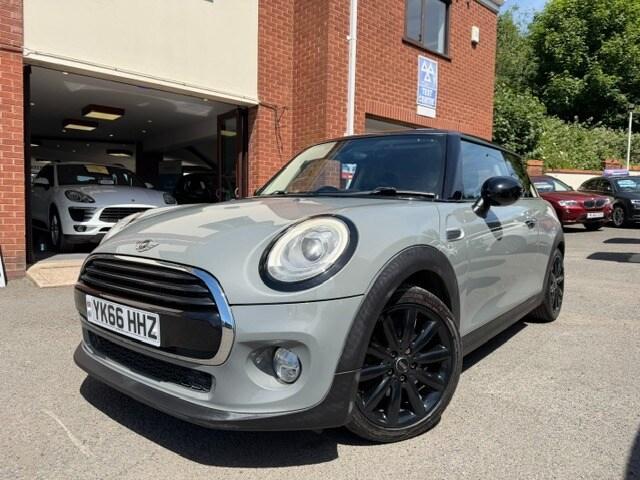 2017 MINI Hatch 2017 Mini Cooper Chilli Pack II,MOONWALK GREY,MEDIA PACK,SAT NAV!! HATCHBACK Petr...