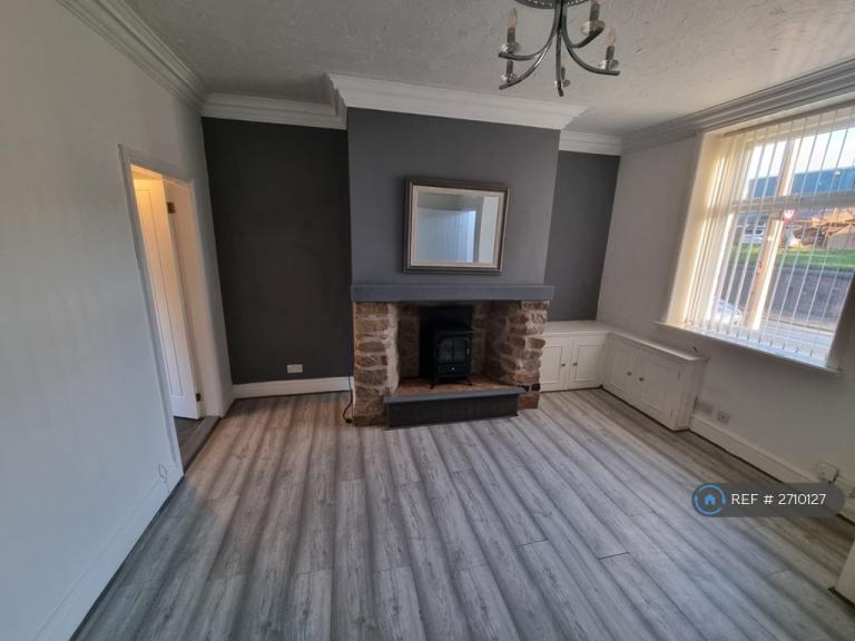 2 bedroom house in Platt Fold Street, Leigh, WN7 (2 bed) (#2710127)