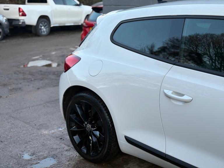 2013 Volkswagen Scirocco 2.0 TDi BlueMotion Tech GT 3dr [Nav/Leather] COUPE Diesel Manual