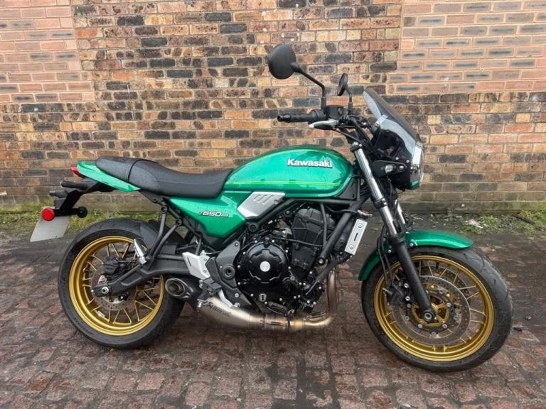 Kawasaki Z650RS, 2024, Green, Akrapovic, Modern Classic Euro 5 , finance,