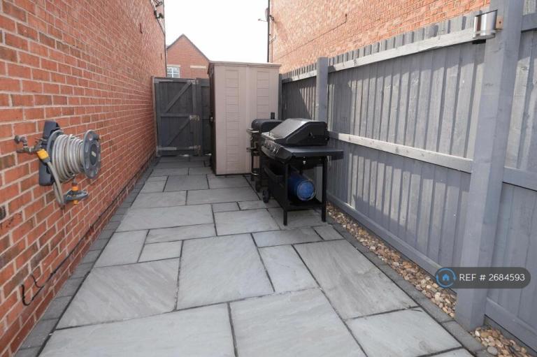 3 bedroom house in Woodhouses Avenue, Audenshaw, Manchester, M34 (3 bed) (#2684593)