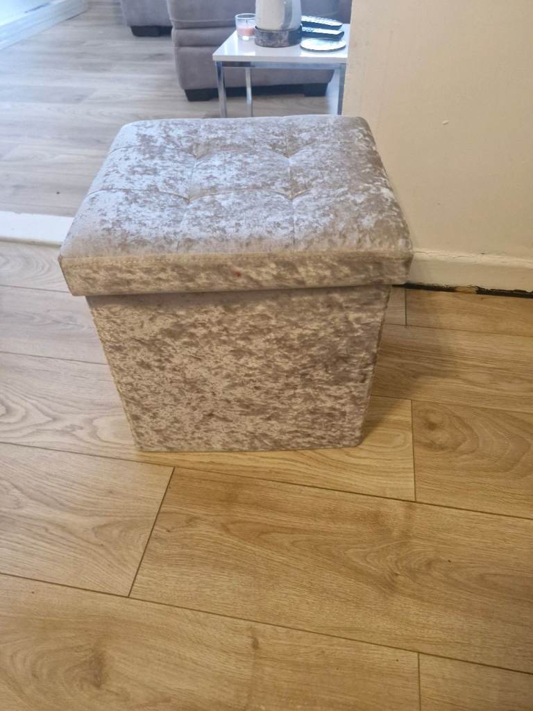 Crushed velvet storage box £5