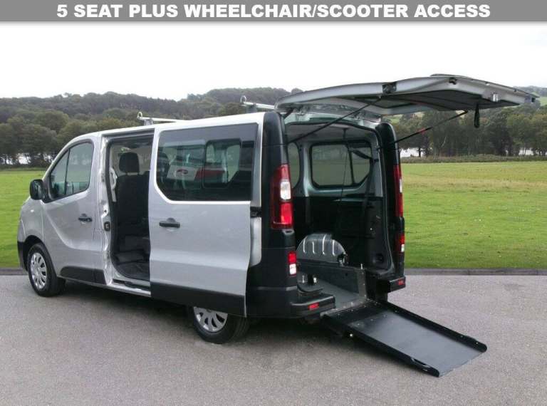 2018 18 RENAULT TRAFIC 1.6 DCI ENERGY 27 BUSINESS MINIBUS DOUBLE CAB 5DR DIESEL