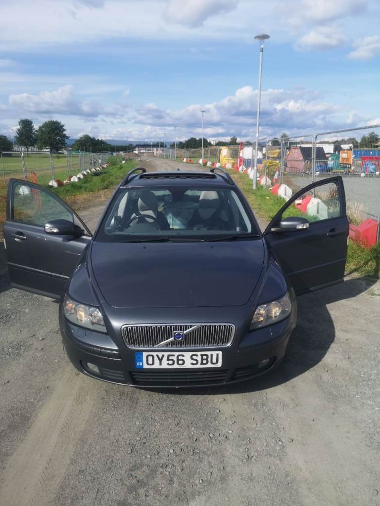 Reliable and economical Volvo V50 Estate, 2006, Manual, 5 doors