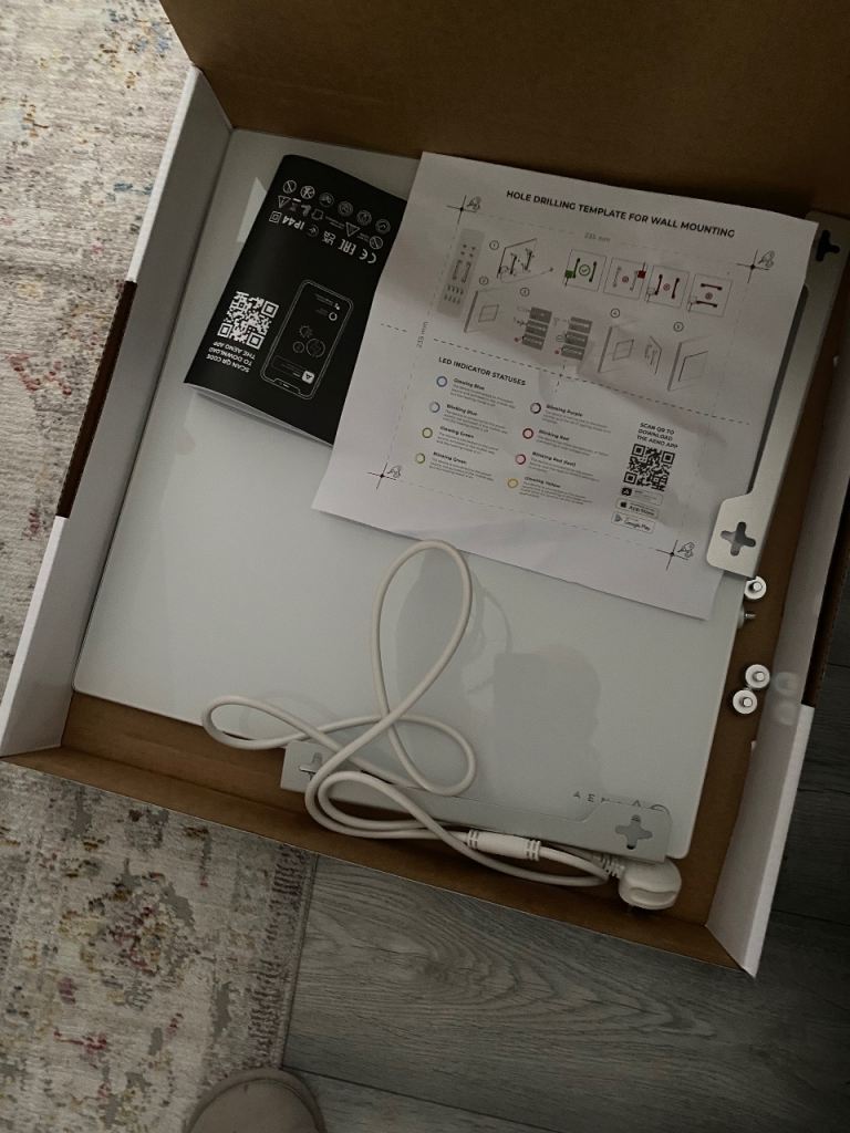 Aeno Premium Eco Smart White Quadro Wall Heater