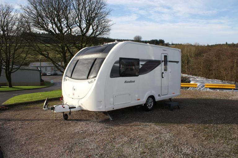 image for 2018 Swift Kudos 440 Luxury 2 Berth Touring Caravan With Motor Mover