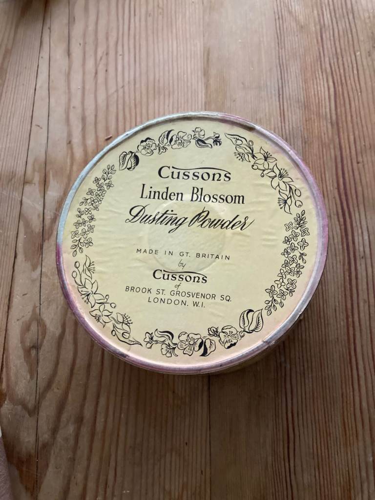 Vintage Cussons Linden Blossom Talc powder never used