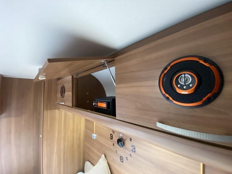 2013 ADRIA ALTEA TRENT 4 BERTH LUXURY TOURING CARAVAN