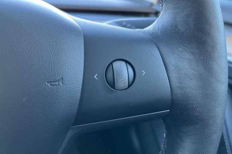 2022 Tesla Model 3 Standard Range Plus Saloon 4dr Electric Auto RWD (241 bhp) Saloon Electric Aut...