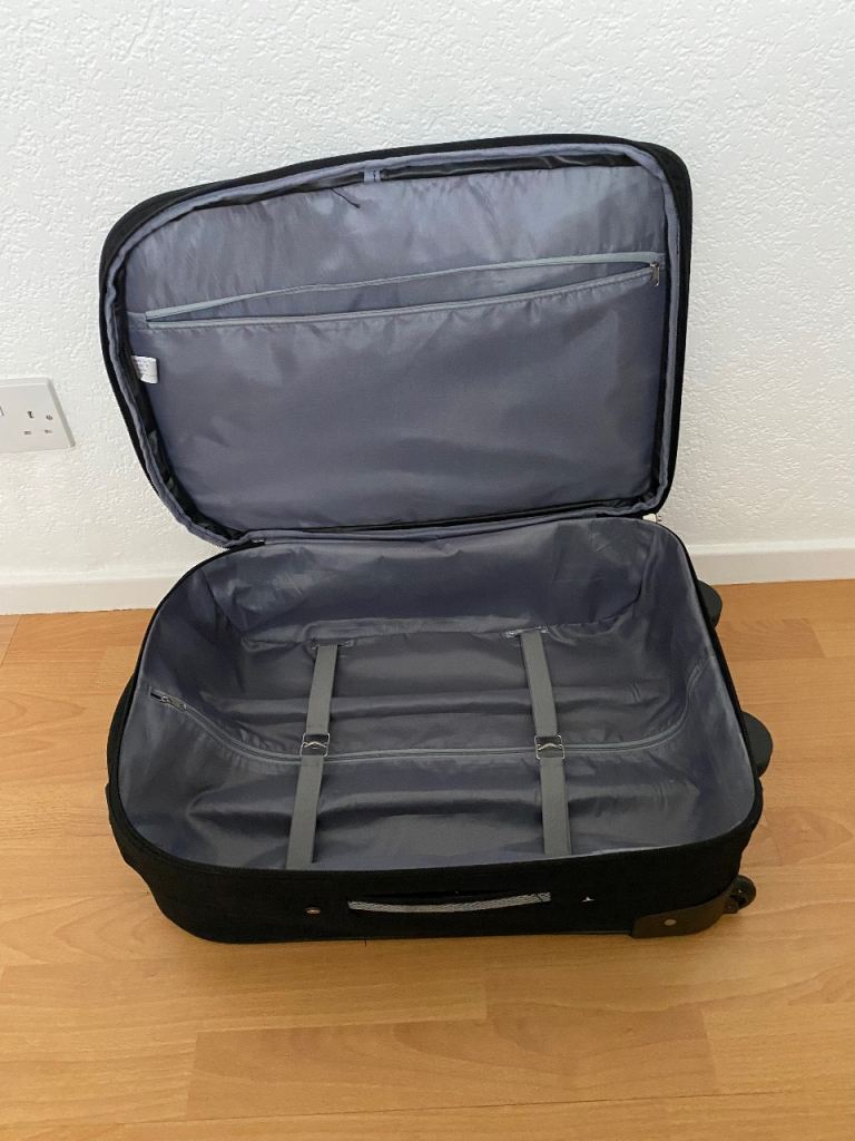 Black 22-inch Soft Shell Suitcase – Good Condition